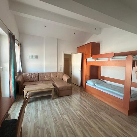 Appartement Holiday + Villa Theresa Kaprun Exterior foto