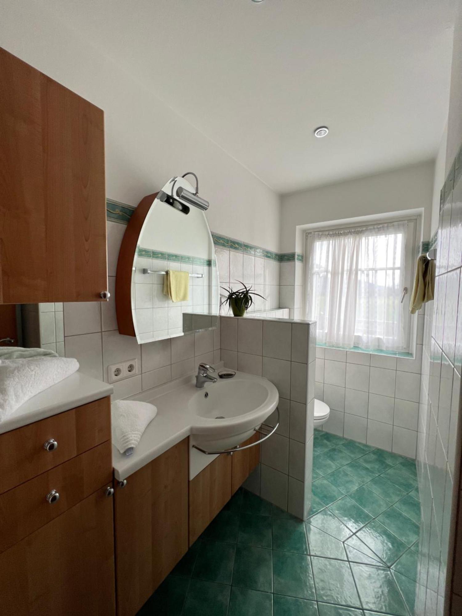 Appartement Holiday + Villa Theresa Kaprun Exterior foto