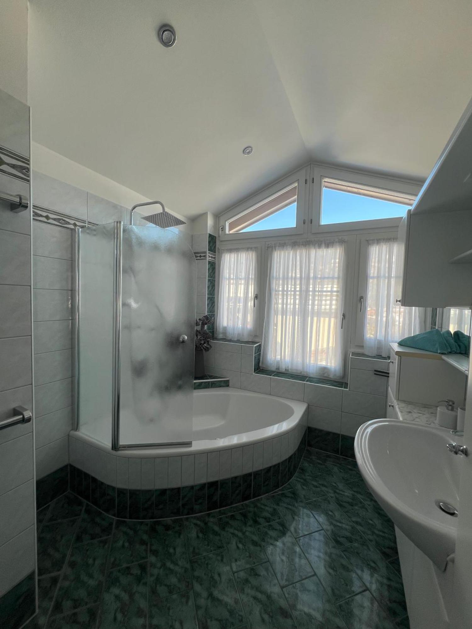 Appartement Holiday + Villa Theresa Kaprun Exterior foto
